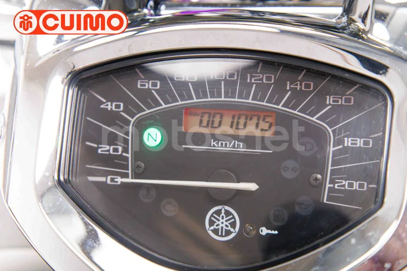 Yamaha XVS1300A Midnight Star - Vista 54