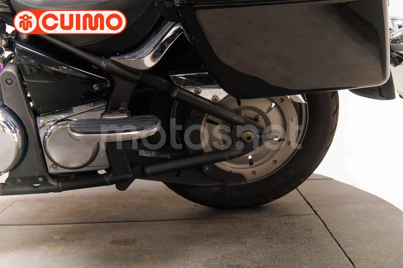 Kawasaki VN900 Classic - Vista 18
