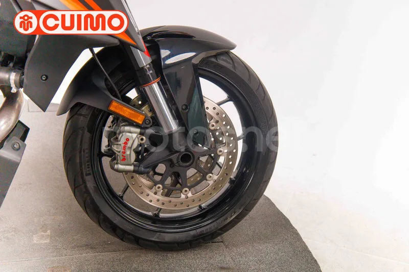 KTM 1290 Super Duke GT - Vista 14