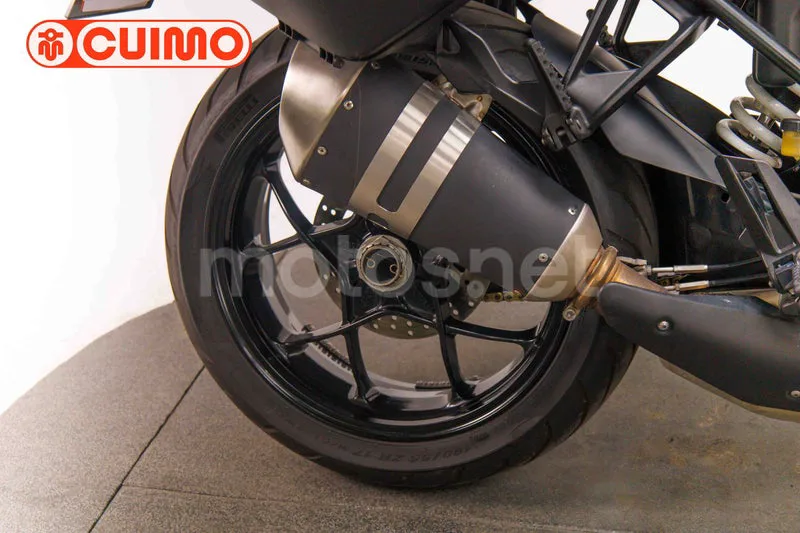KTM 1290 Super Duke GT - Vista 16