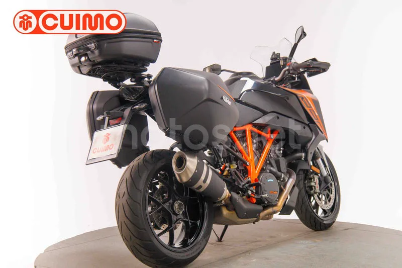 KTM 1290 Super Duke GT - Vista 4