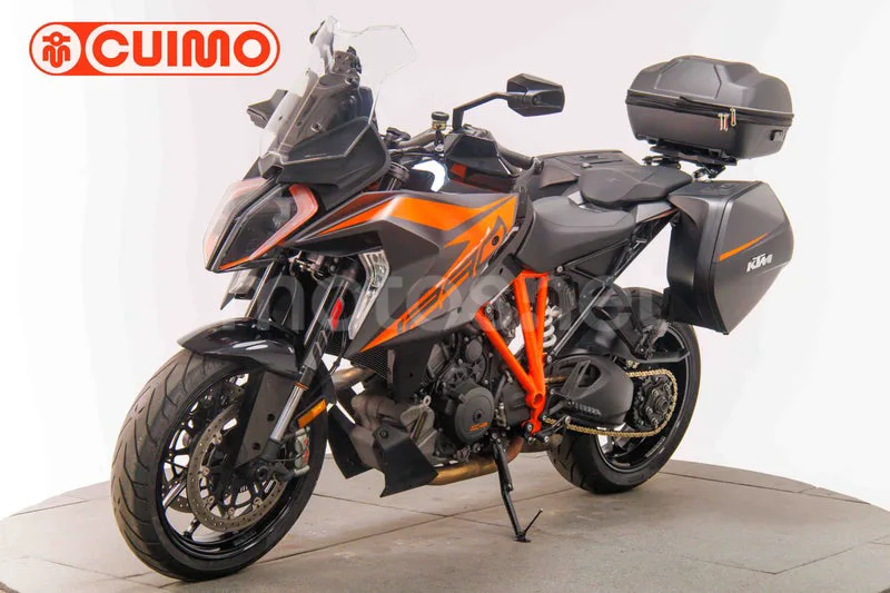 KTM 1290 Super Duke GT - Vista 9