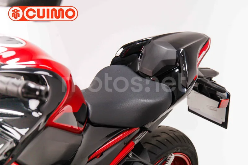 Kawasaki Z900 - Vista 23