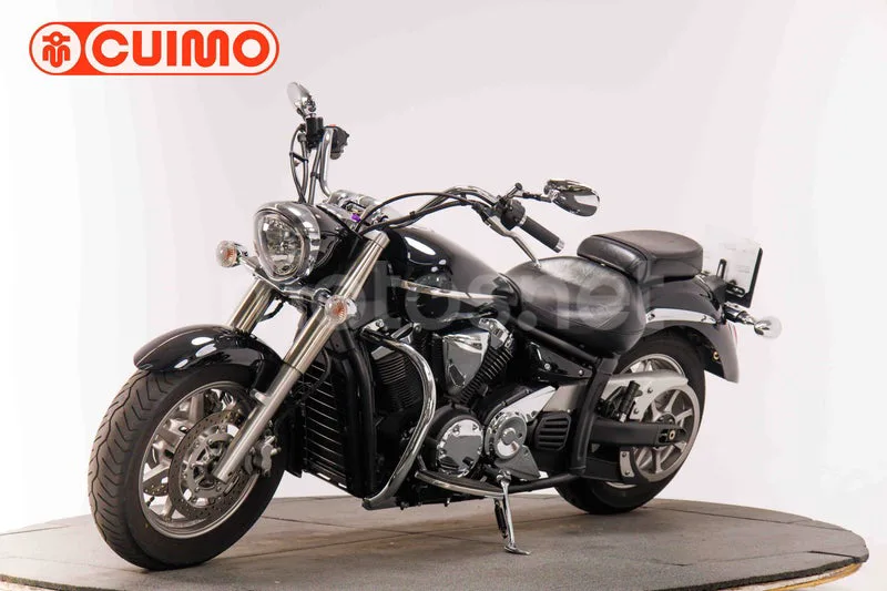 Yamaha XVS1300A Midnight Star - Vista 9