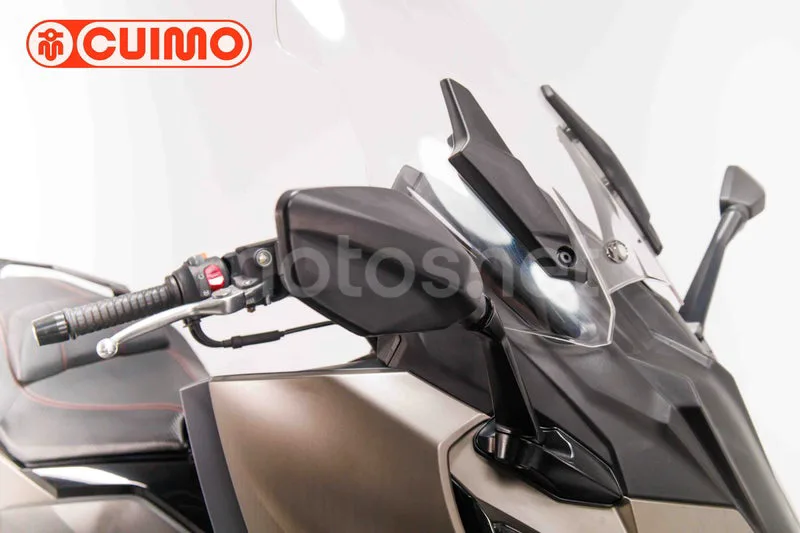 Kymco AK 550 - Vista 11