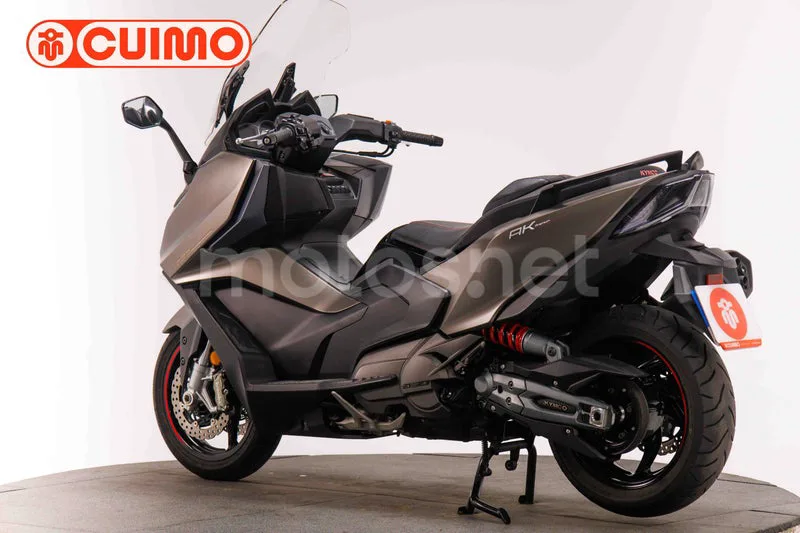 Kymco AK 550 - Vista 6