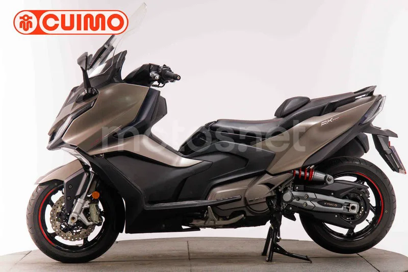 Kymco AK 550 - Vista 8