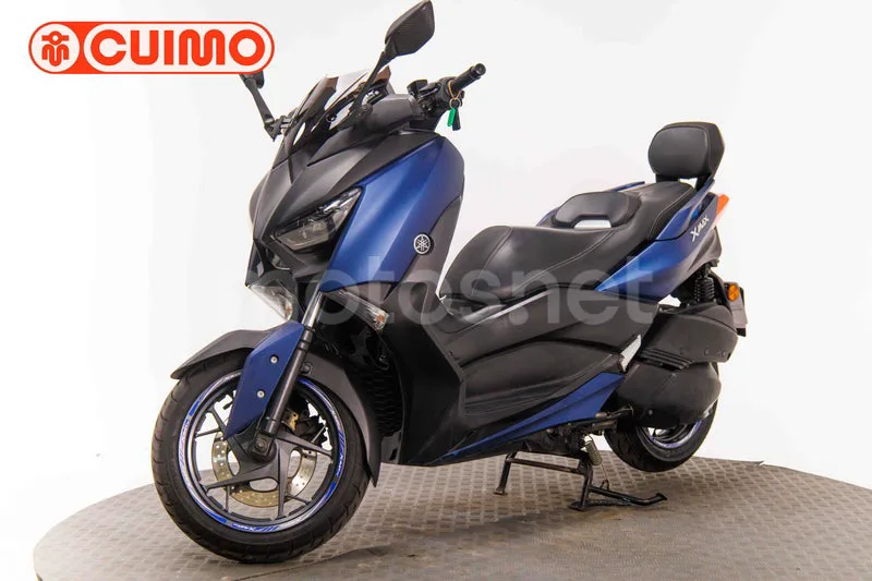 Yamaha XMAX 300 - Vista 9