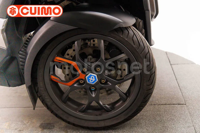 Piaggio MP3 530 Exclusive - Vista 13