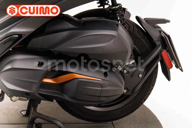 Piaggio MP3 530 Exclusive - Vista 18
