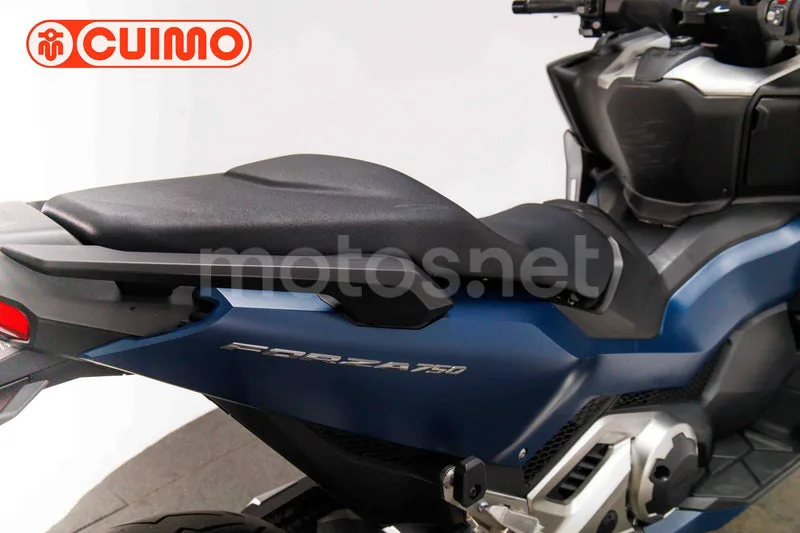 Honda Forza 750 - Vista 16