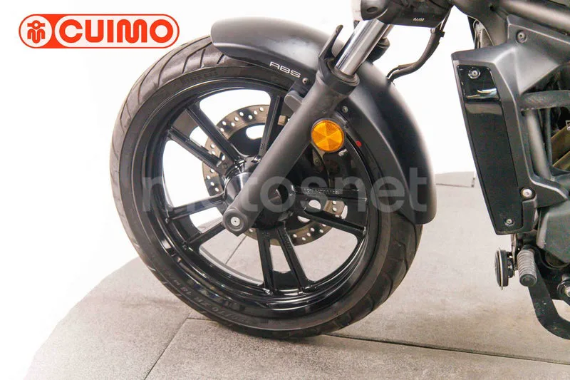 Kawasaki Vulcan S - Vista 25