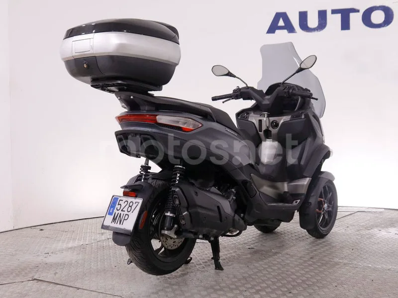 Piaggio MP3 530 Exclusive - Vista 5