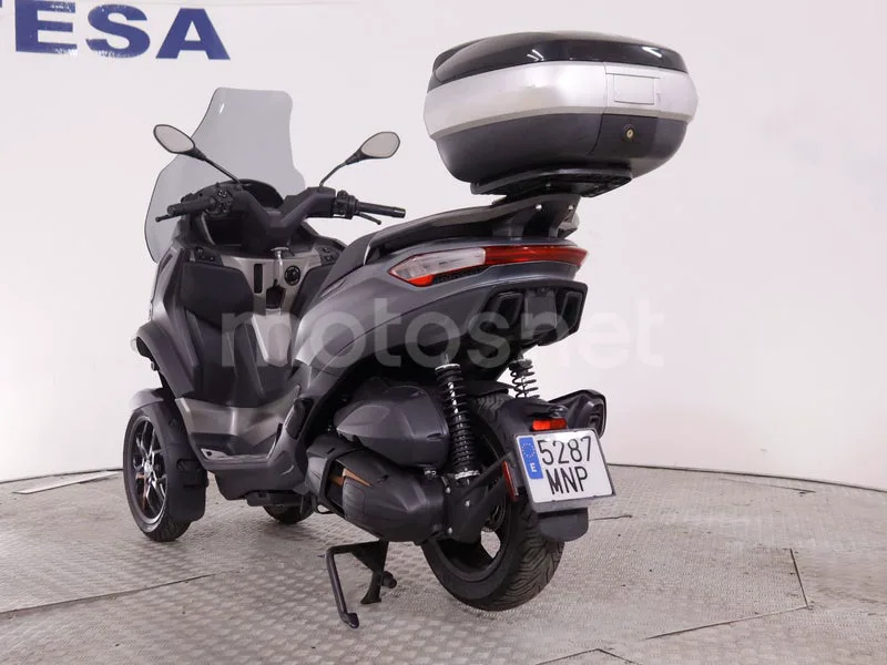 Piaggio MP3 530 Exclusive - Vista 7