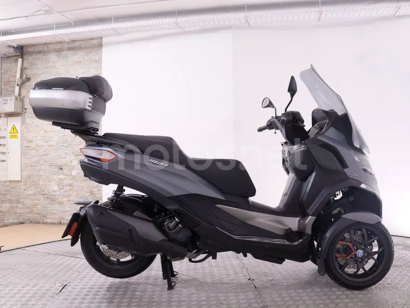 Piaggio MP3 530 Exclusive - Vista 9
