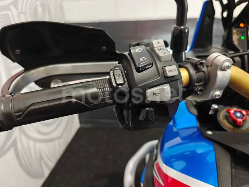 Honda CRF1000L Africa Twin - Vista 9