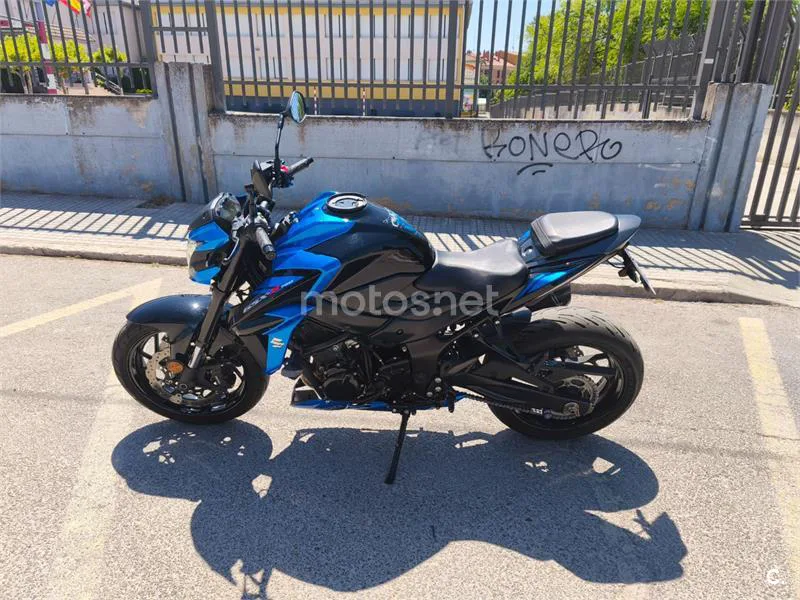 Suzuki GSX-S750 - Vista 3