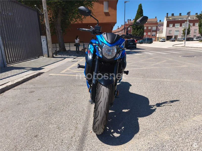 Suzuki GSX-S750 - Vista 5