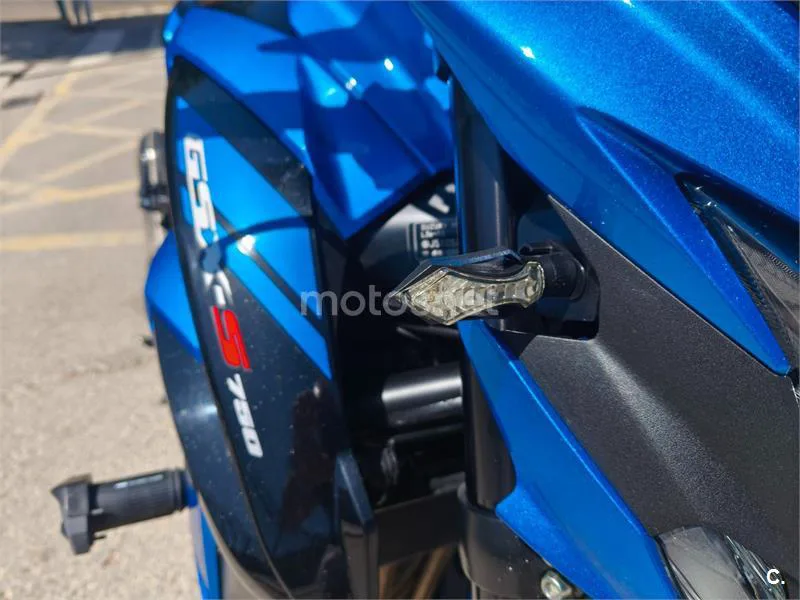 Suzuki GSX-S750 - Vista 7