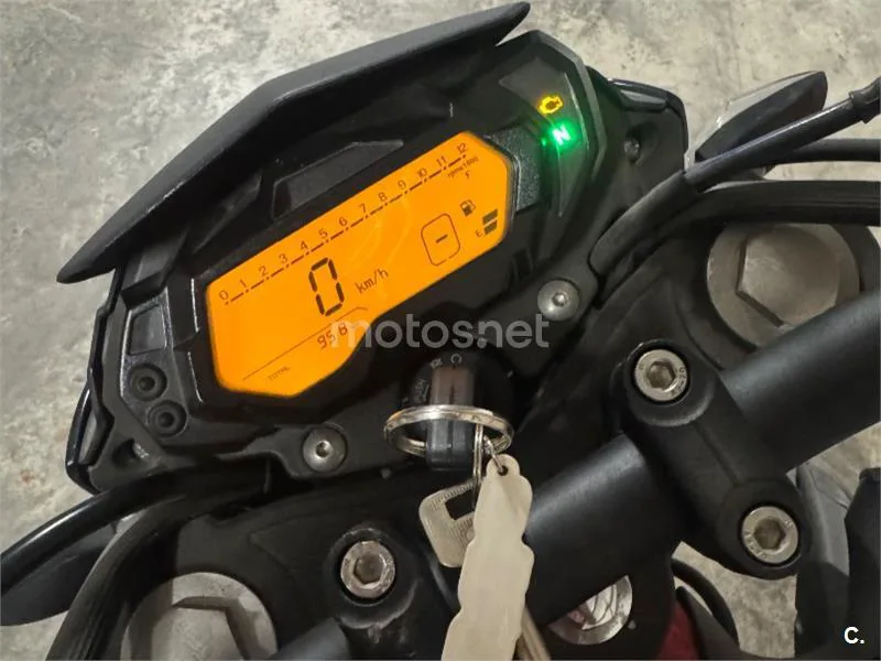 Benelli BN 125 - Vista 3