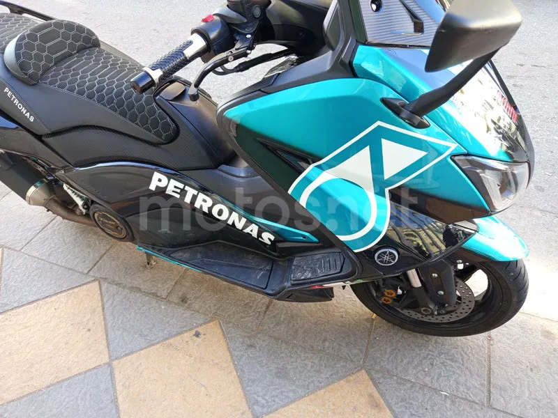 Yamaha TMAX 530 - Vista 3