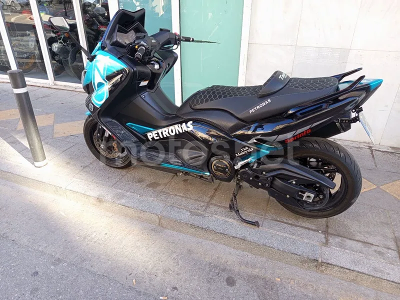 Yamaha TMAX 530 - Vista 5