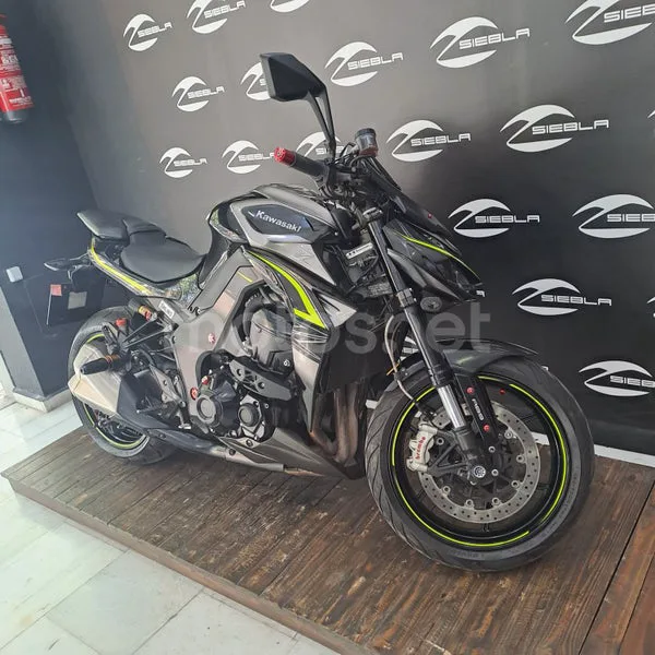 Kawasaki Z1000 - Vista 5