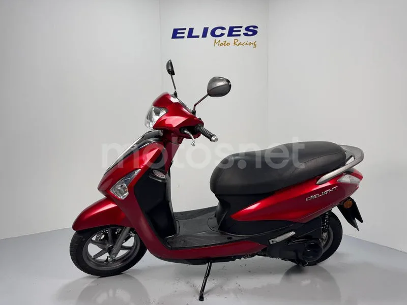 Yamaha D'elight - Vista 5