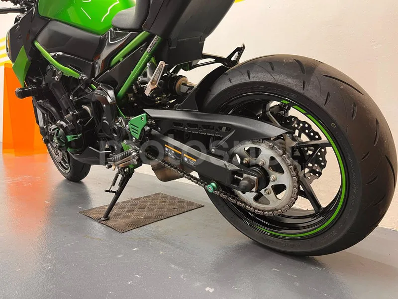 Kawasaki Z900 - Vista 5