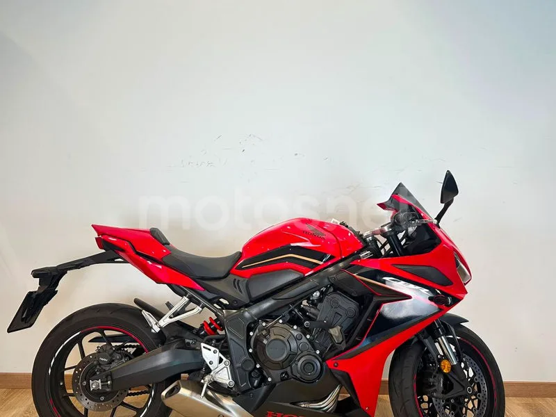 Honda CBR650R - Vista 5