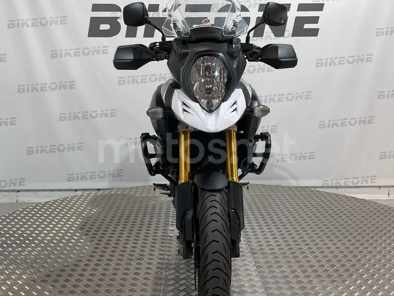 Suzuki V-Strom 1000 - Vista 5