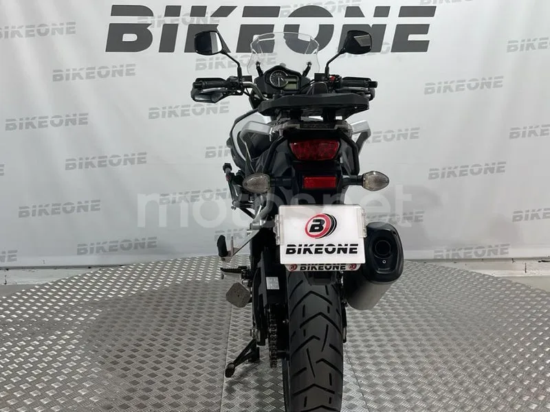 Suzuki V-Strom 1000 - Vista 6