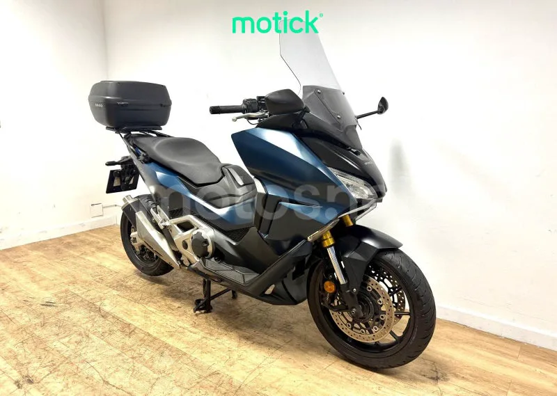 Honda Forza 750 - Vista 10