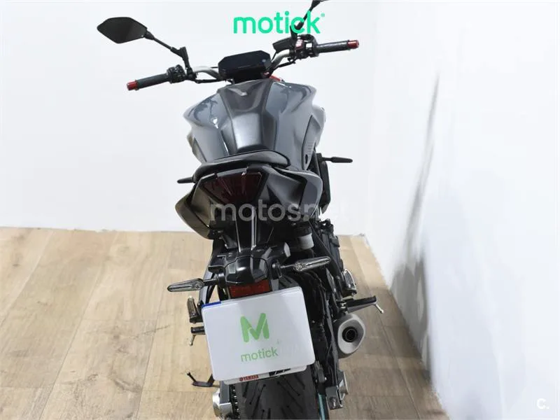Yamaha MT-07 - Vista 6