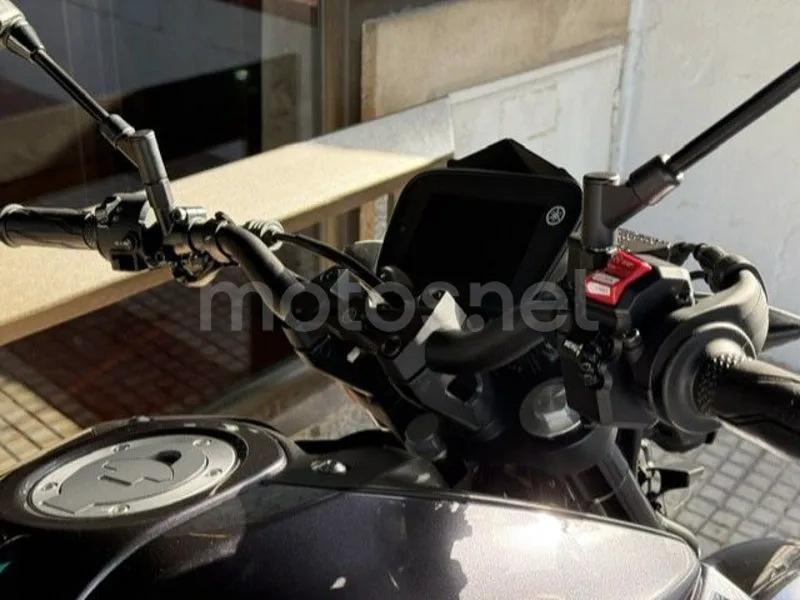 Yamaha MT-125 - Vista 4