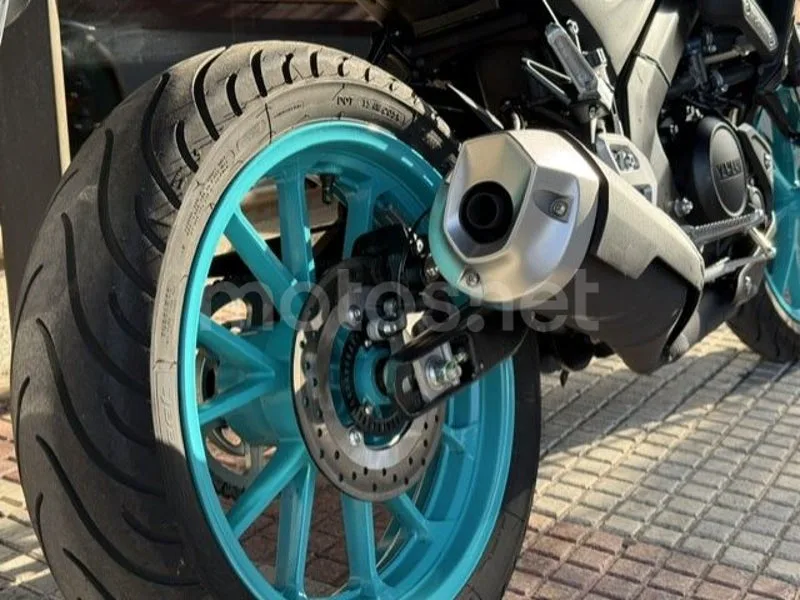 Yamaha MT-125 - Vista 8