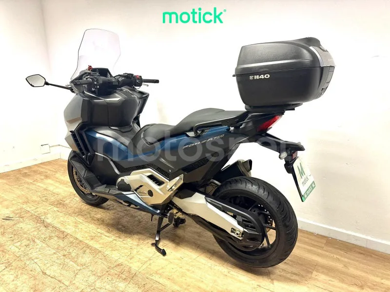 Honda Forza 750 - Vista 12
