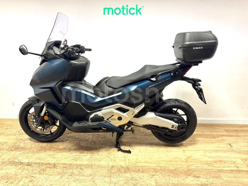 Honda Forza 750 - Vista 7
