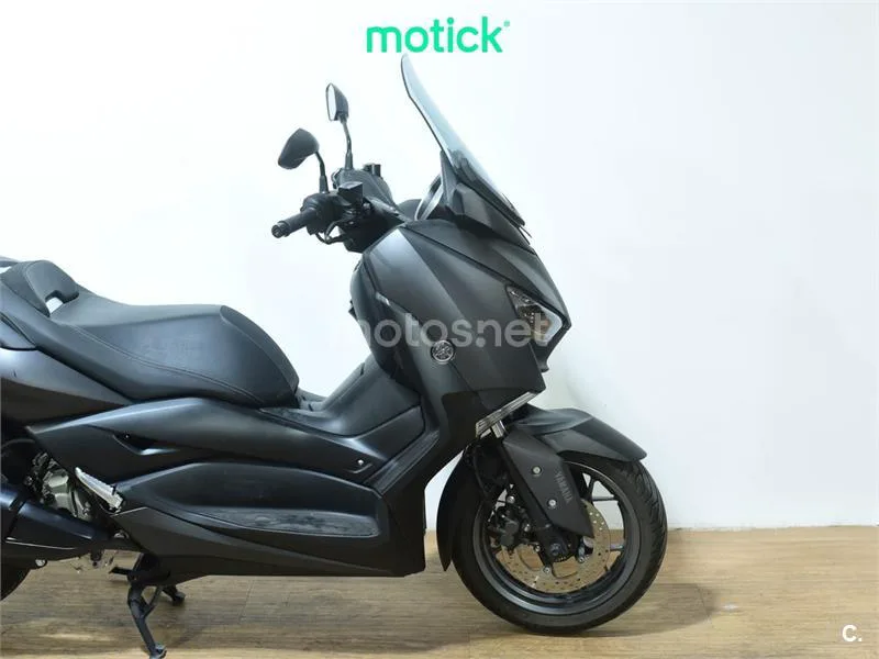 Yamaha XMAX 300 - Vista 4
