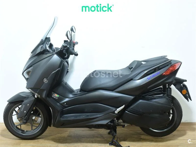 Yamaha XMAX 300 - Vista 7