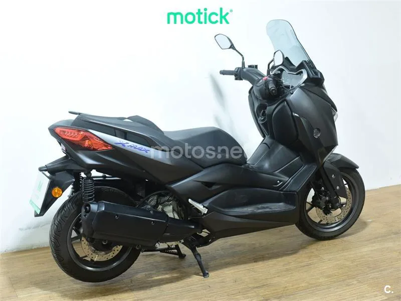 Yamaha XMAX 300 - Vista 10