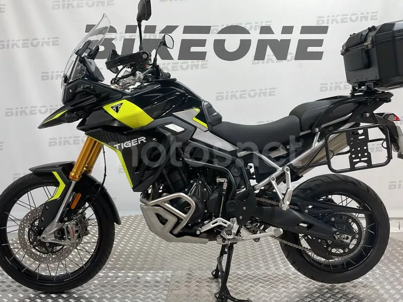 Triumph Tiger 900 - Vista 5