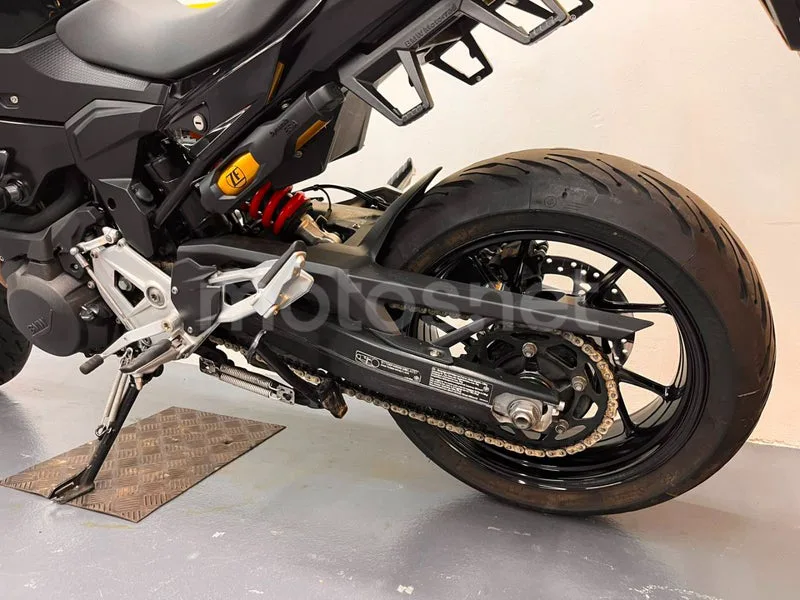 BMW F 900 XR - Vista 4