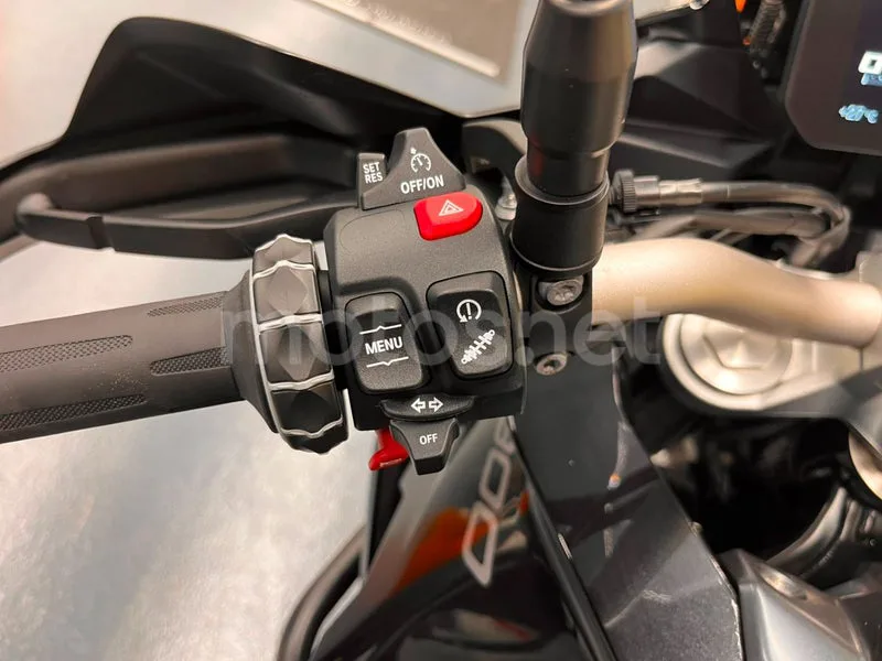 BMW F 900 XR - Vista 7