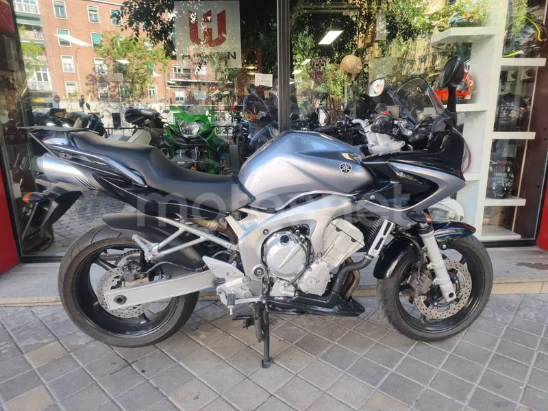 Yamaha FZ6 Fazer 1999 € 2005 Madrid - 2