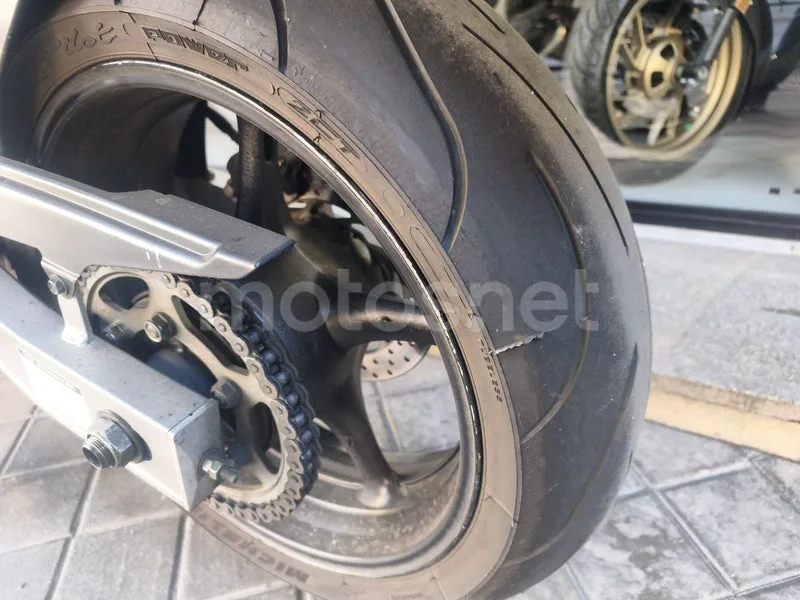 Yamaha FZ6 Fazer - Vista 20