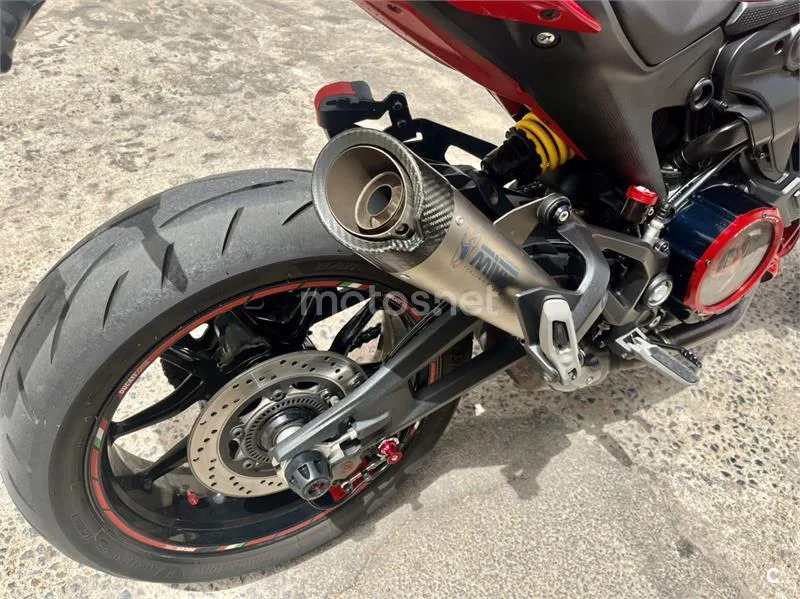 Ducati Monster - Vista 3