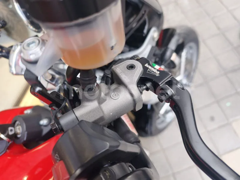 Ducati GT 1000 - Vista 15