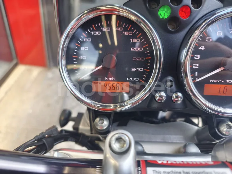 Ducati GT 1000 - Vista 3