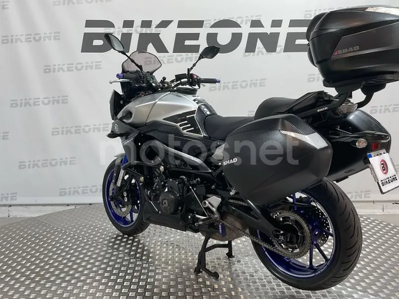Yamaha MT-09 Tracer - Vista 8